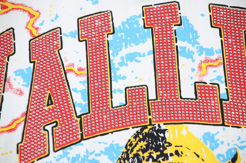 VALE USA Tiger Rhinestone Graphic T-Shirt — detail