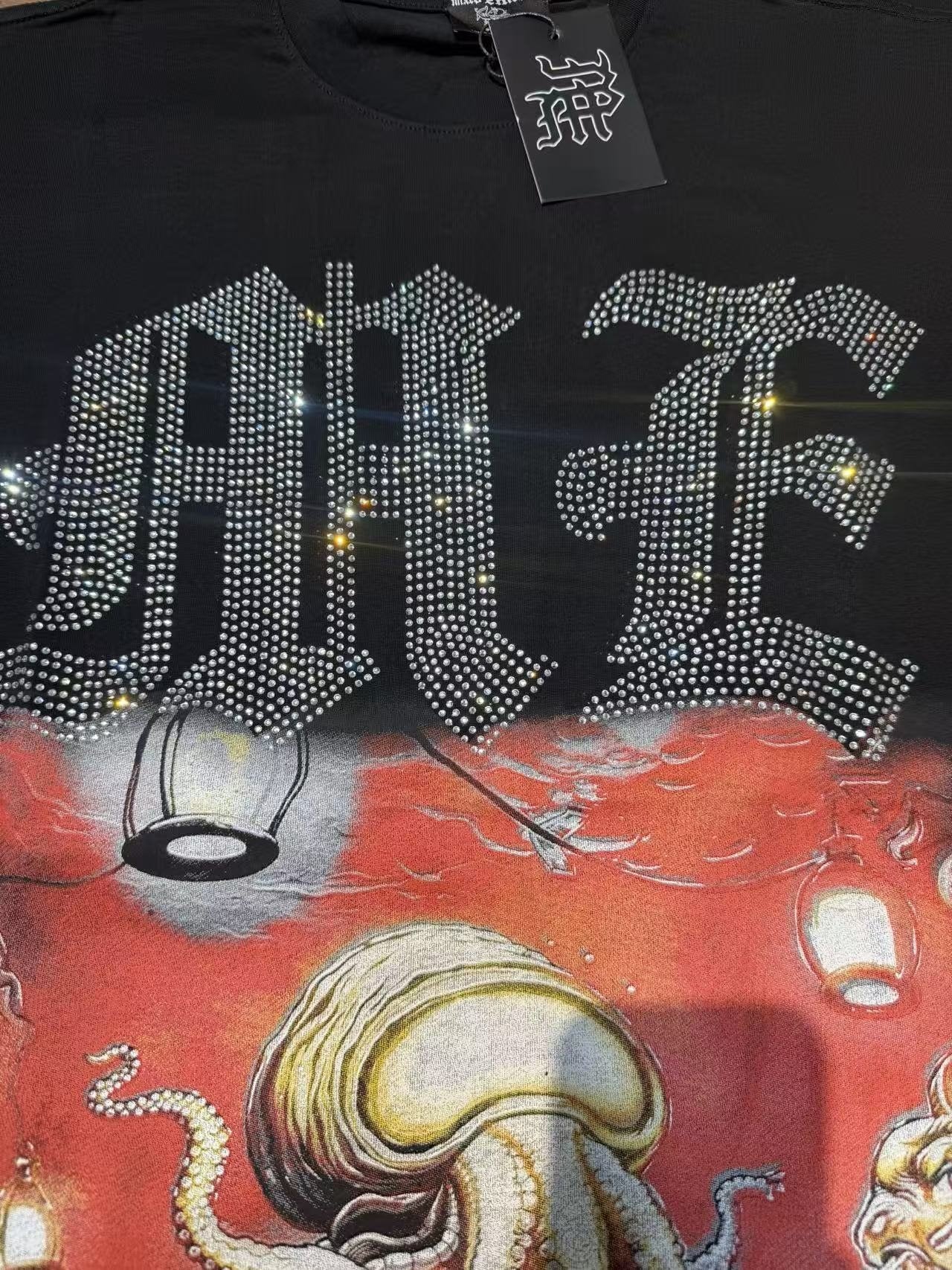 MIXED EMOTION Octopus Graphic Short-Sleeve T-Shirt — detail