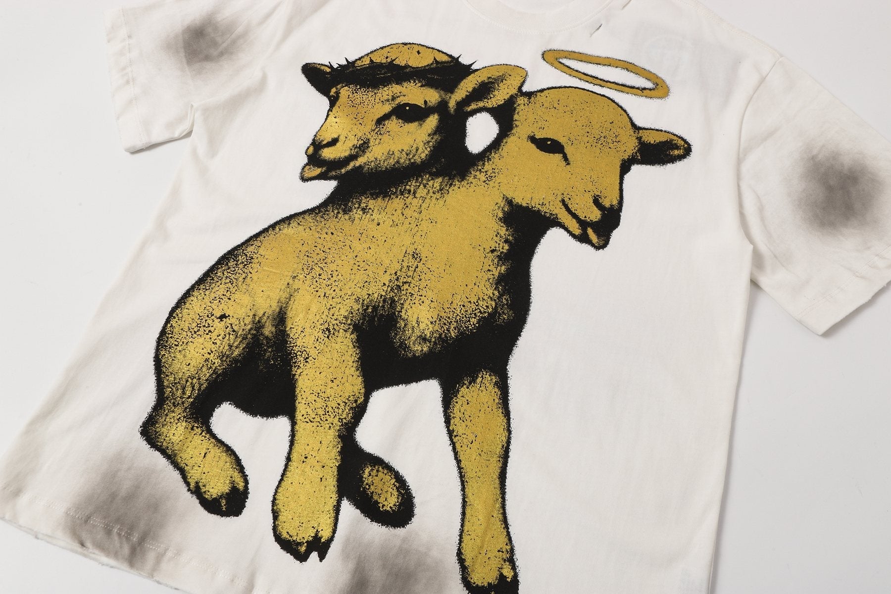 Hellstar Two-Headed Lamb Graphic T-Shirt — detail