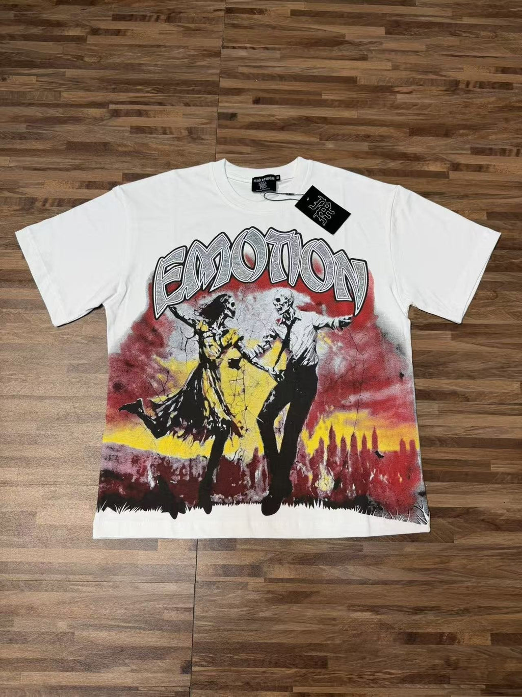 MIXED EMOTION Skeleton Graphic T-Shirt — front