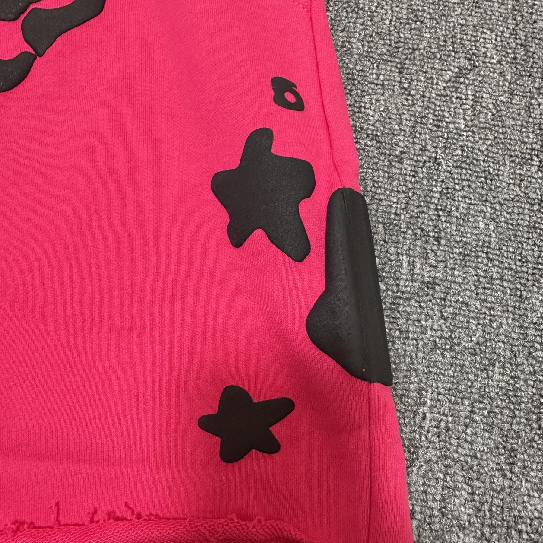 Sp5der Pink Graphic Terry Shorts — detail