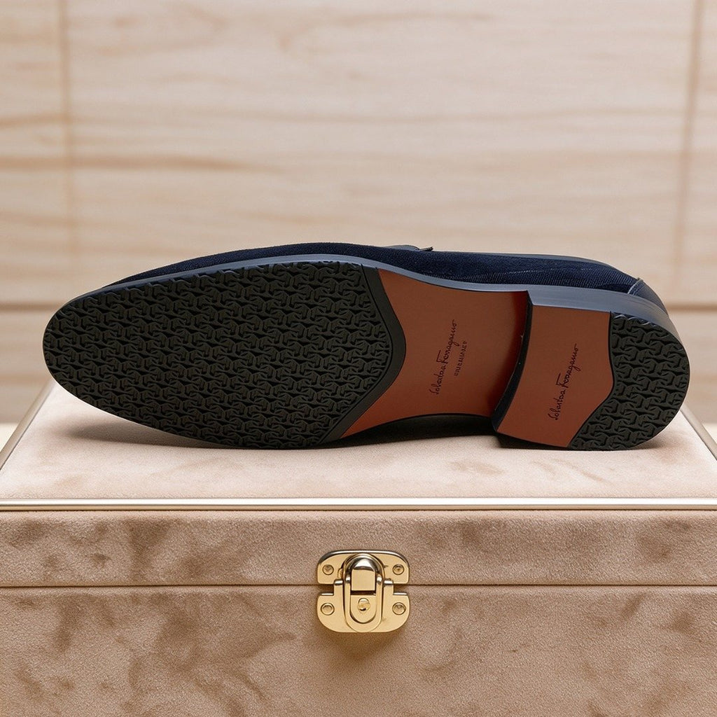 Ferragamo Black Bit Loafers — detail