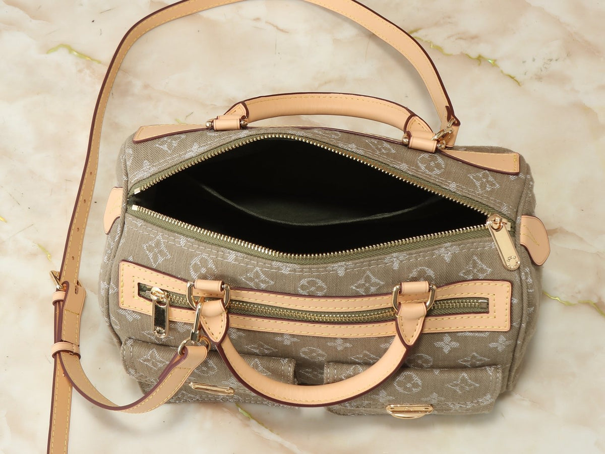 Louis Vuitton Monogram Twin-Pocket Denim Handbag — detail