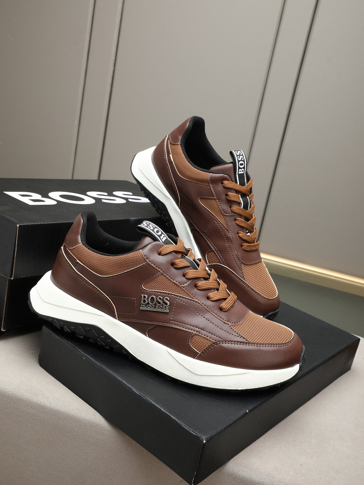 Hugo Boss Paneled Low-Top Sneakers — front