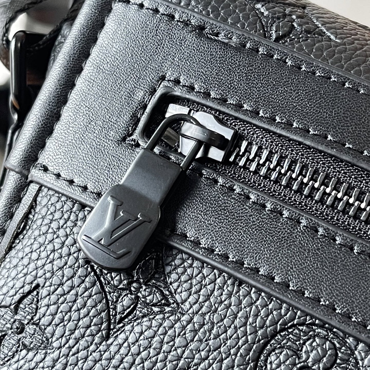 Louis Vuitton Courrier Monogram Messenger Bag — detail