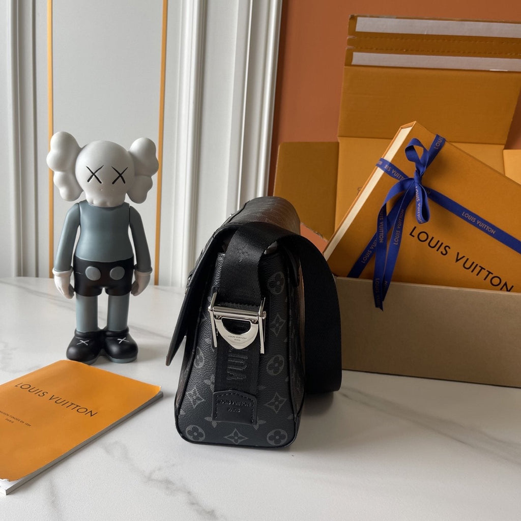 Louis Vuitton Courrier Monogram Messenger Bag — side