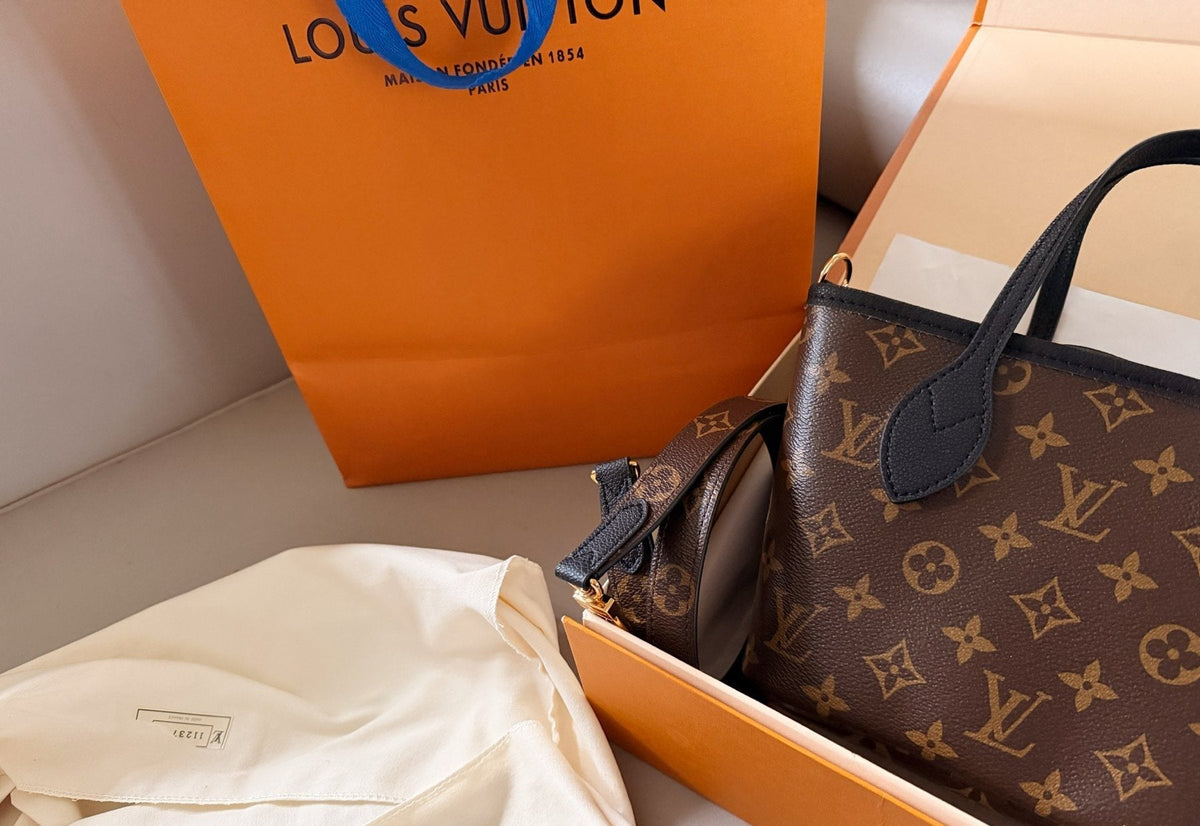 Louis Vuitton Neverfull BB Reversible Tote — detail