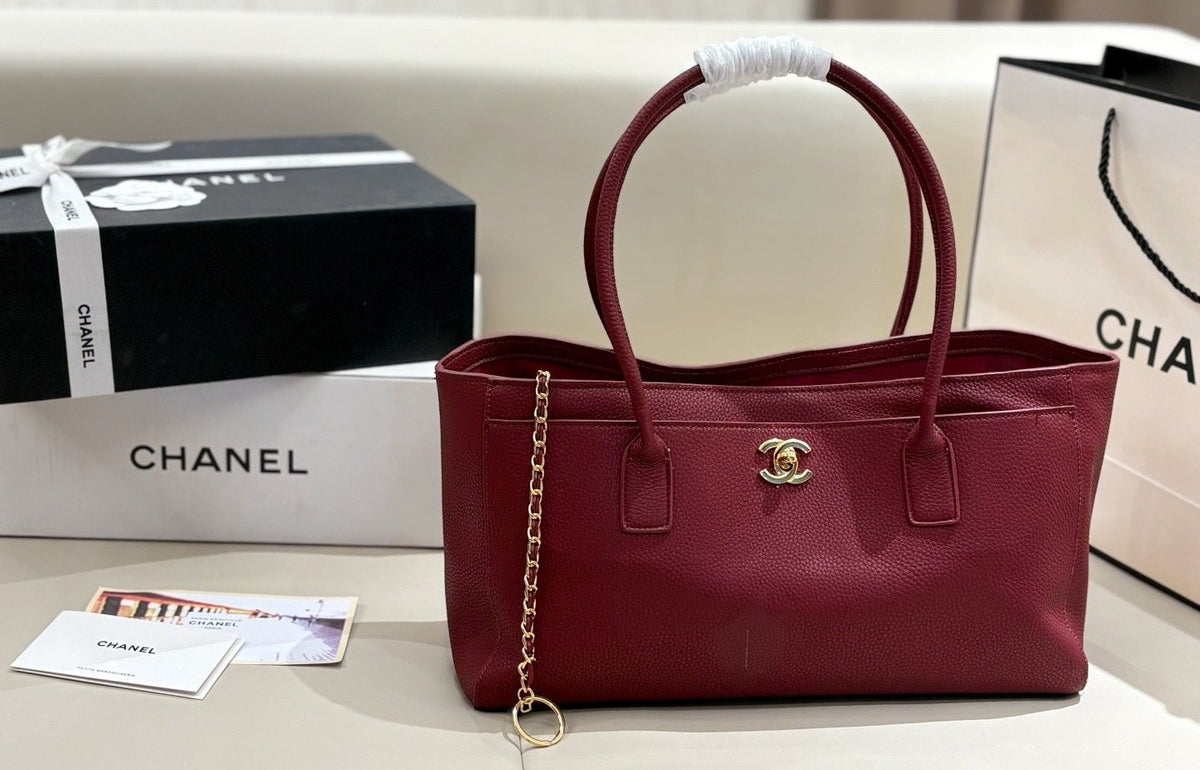 Chanel Cerf Textured Tote Bag — front