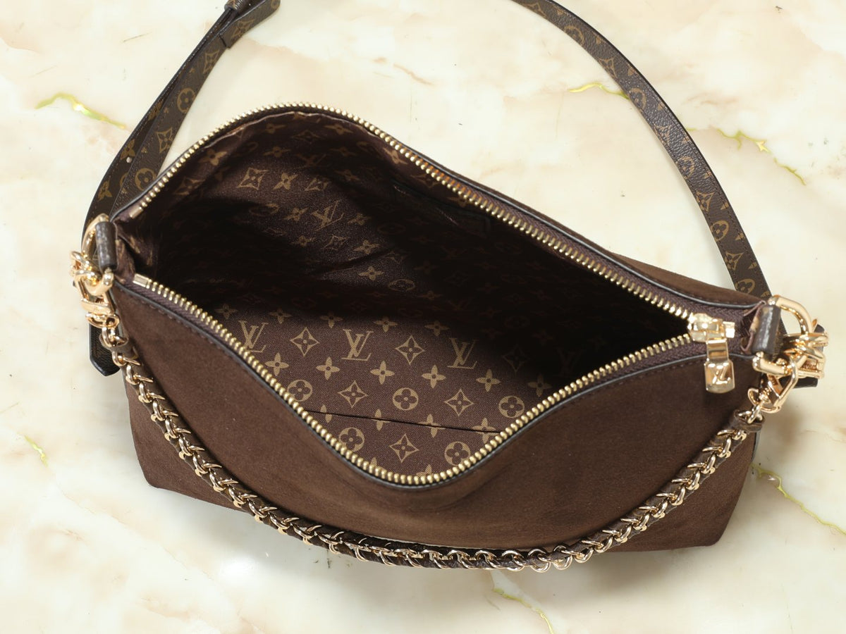 Louis Vuitton Multipass Shoulder Bag — detail