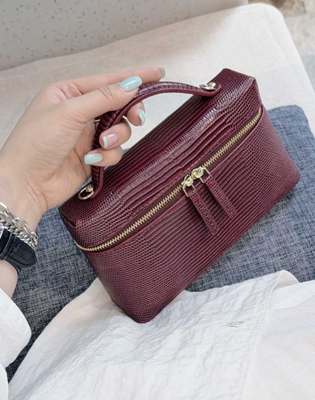 Chanel Textured Zip-Top Chain Shoulder Bag — model