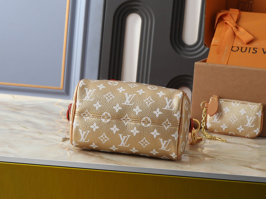 Louis Vuitton Speedy P109 Bandoulière Monogram Bag — detail