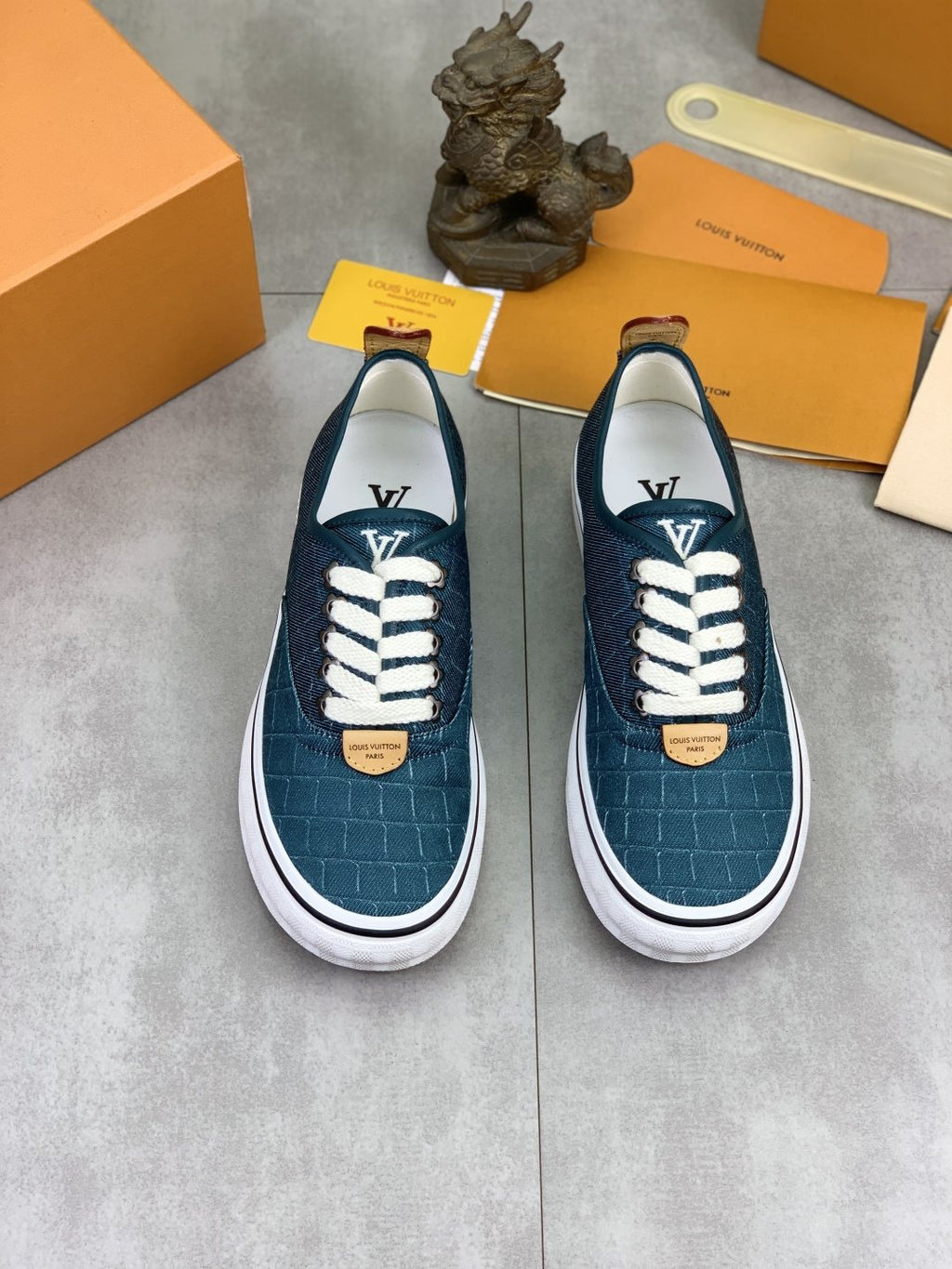 Louis Vuitton Textured Low-Top Sneakers — front