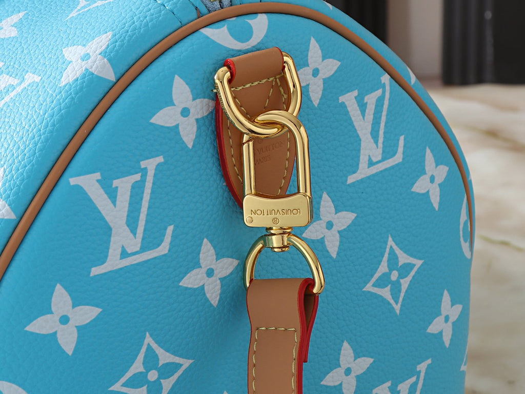 Louis Vuitton Speedy Bandoulière Monogram Duffel Bag — detail