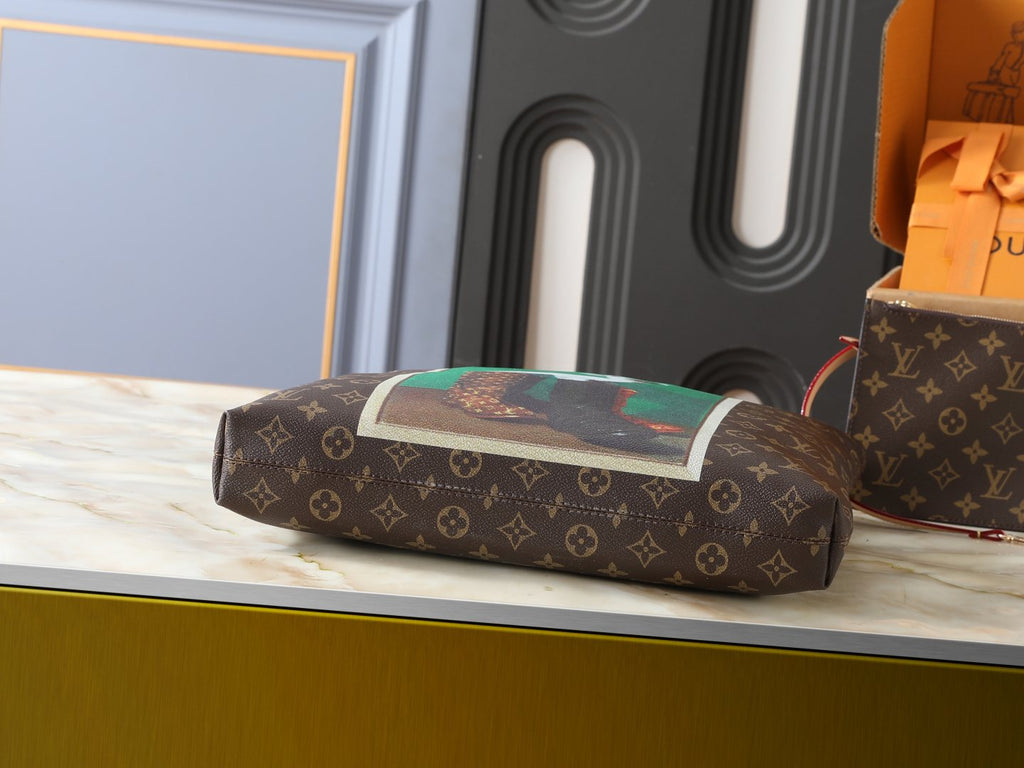 Louis Vuitton Carry It Monogram Animal Artwork Tote — detail