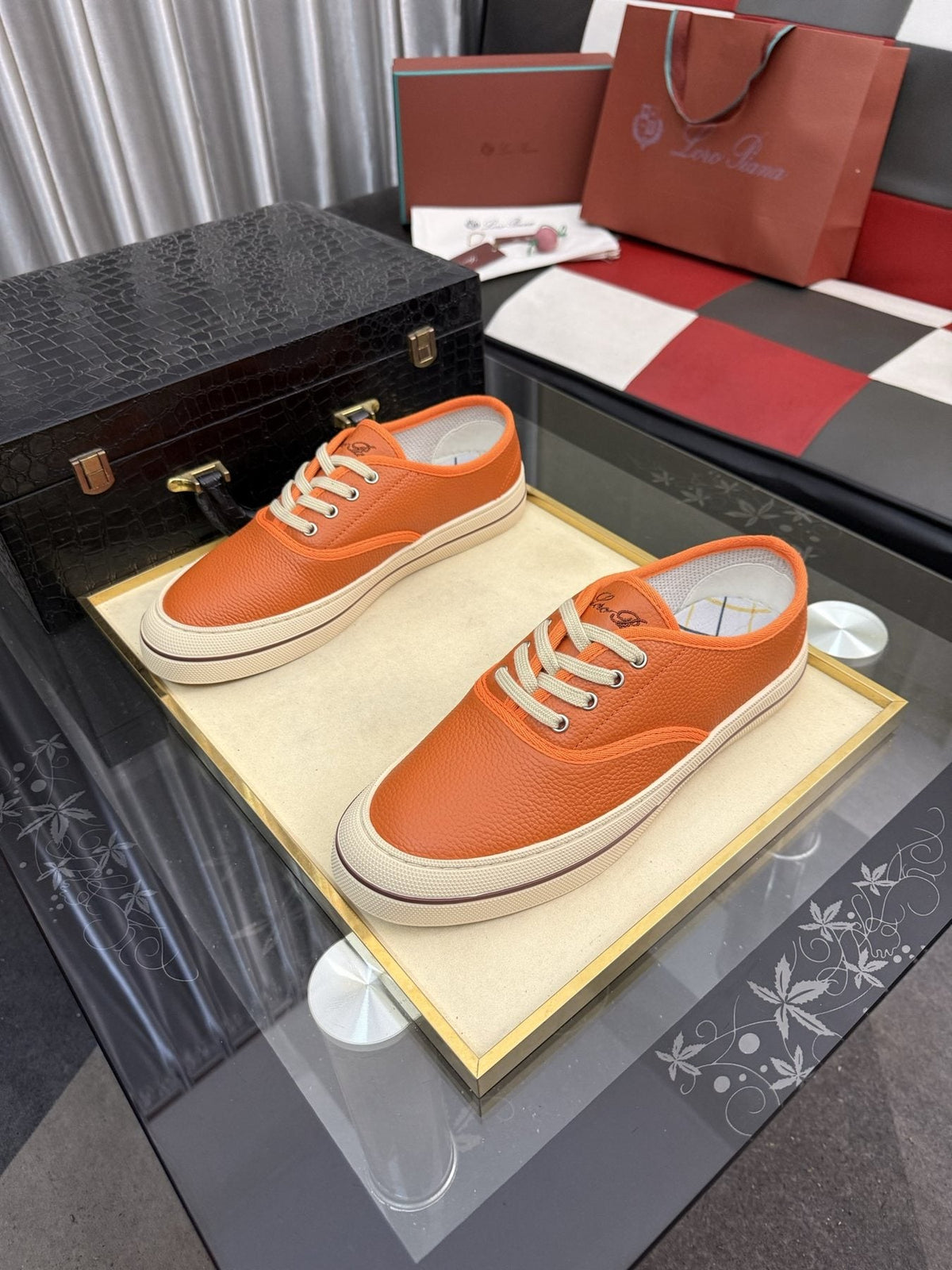 Men's Low-Top Lace-Up Casual Shoes — front