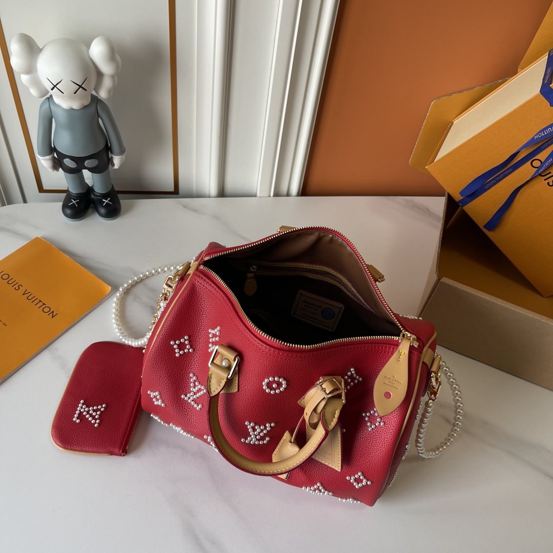 Louis Vuitton Speedy Bandoulière Pearl-Like Motif Satchel — detail