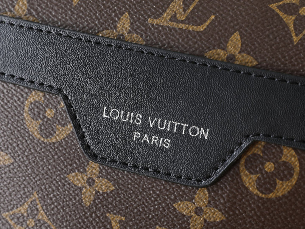 Louis Vuitton Alpha Monogram Messenger Bag — detail