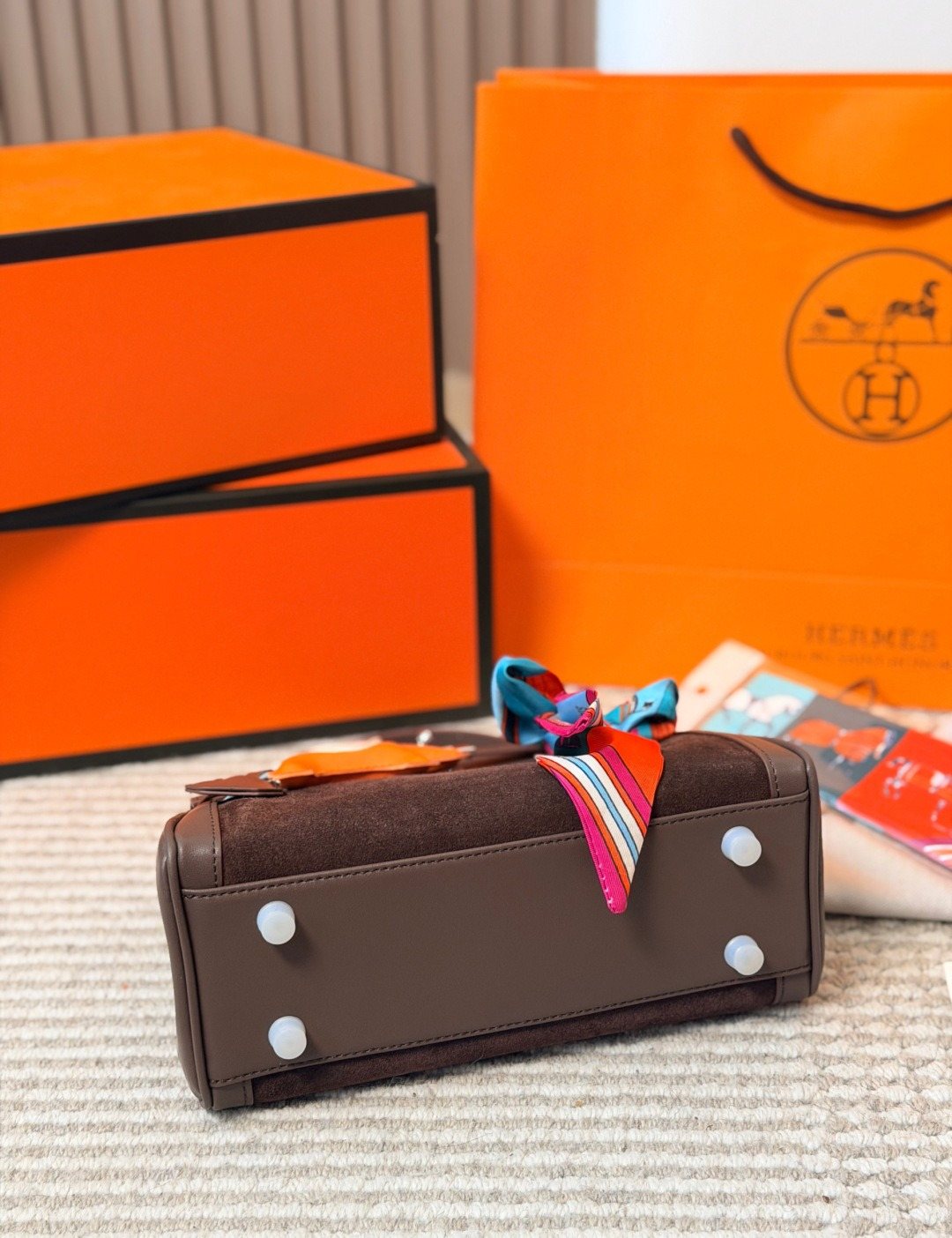Hermès Kelly Top-Handle Bag with Silver-Tone Hardware — detail