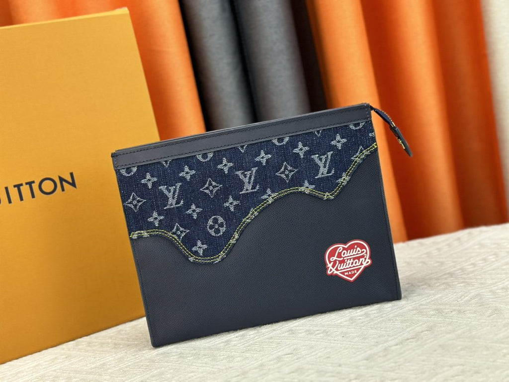 Louis Vuitton Pochette Voyage Monogram Heart Clutch — hero