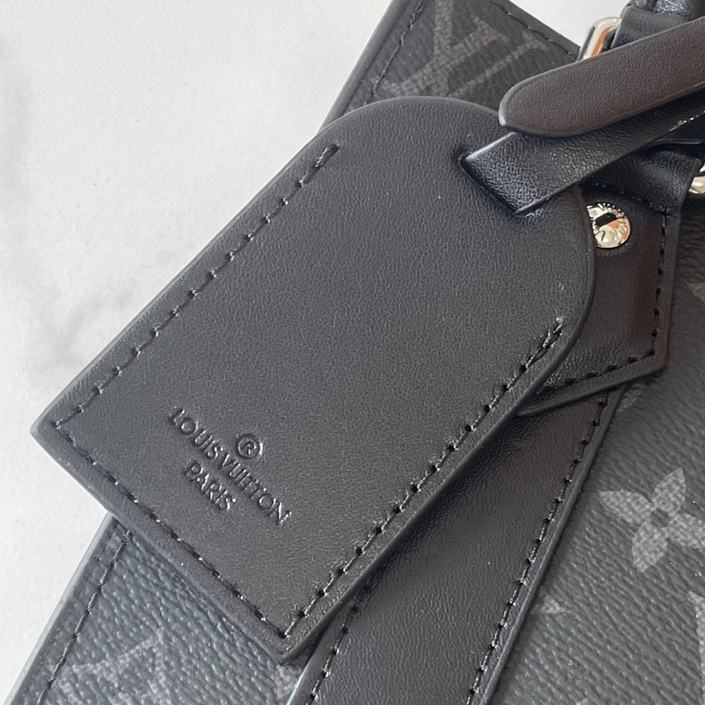 Louis Vuitton Sac Plat Monogram Tote Bag — detail