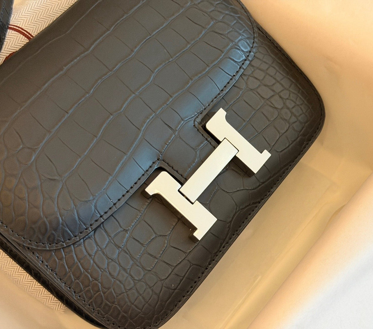Hermès H-Clasp Flap Shoulder Bag — detail